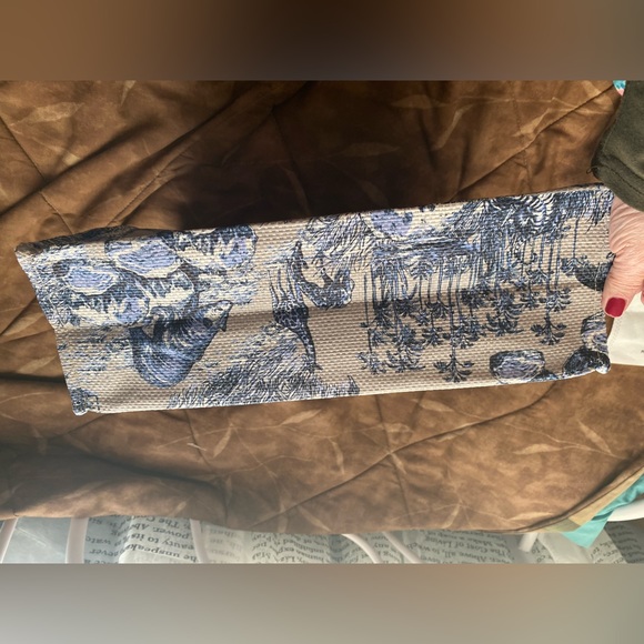 Limited Edition Dior “Around the World” tote book bag New (beauty dept) - Picture 12 of 12